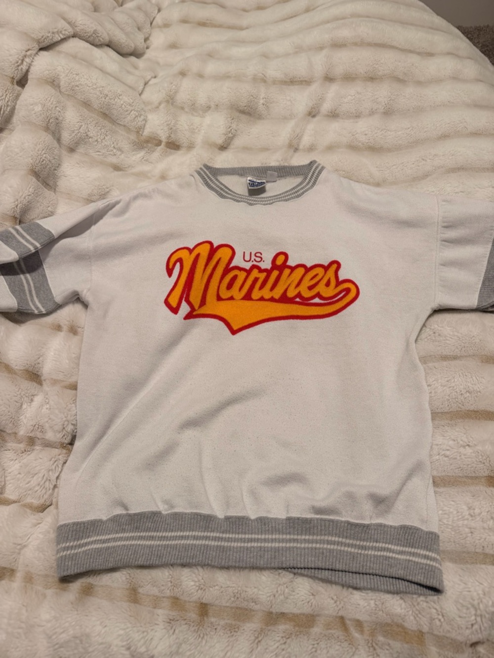 vintage crewneck